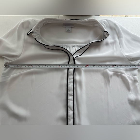 Liz Claiborne Button Down Blouse Petite Medium - Picture 6 of 7